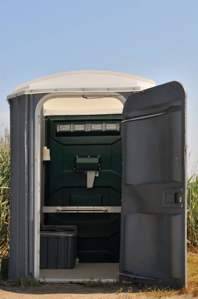 Best Luxury portable toilet rental  in Upland, IN
